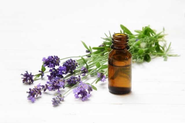 Tips to help you buy your essential oils.